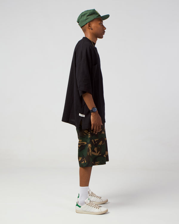 black oversized t-shirt